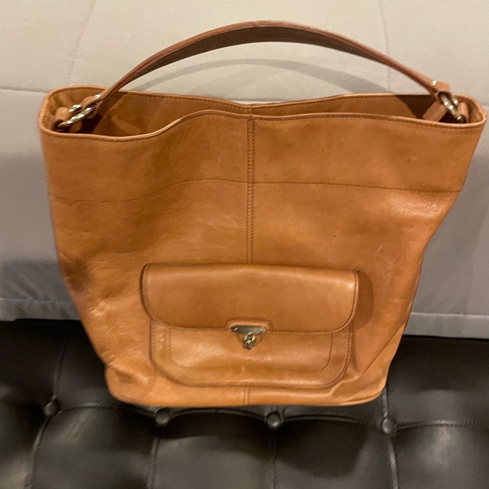 Leather tote- Banana Republic